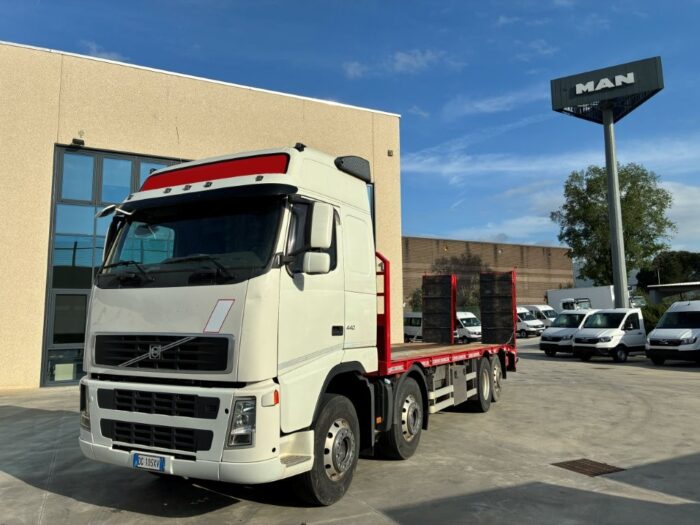 VOLVO FH 440 8X2 CARRELLONE
