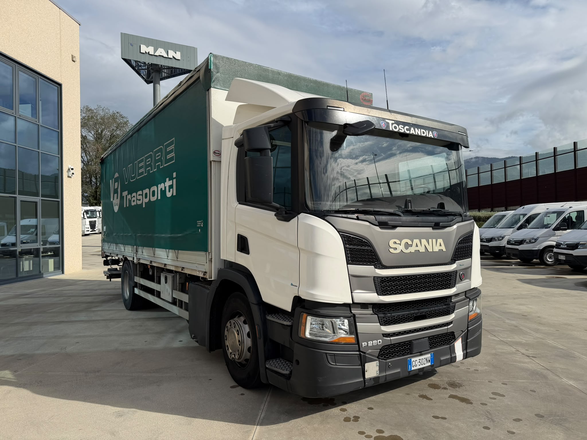 SCANIA P 280